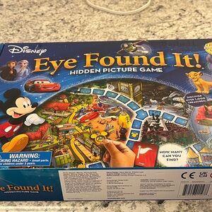 Disney Eye Found It! Hidden Picture Game - Blue and Red